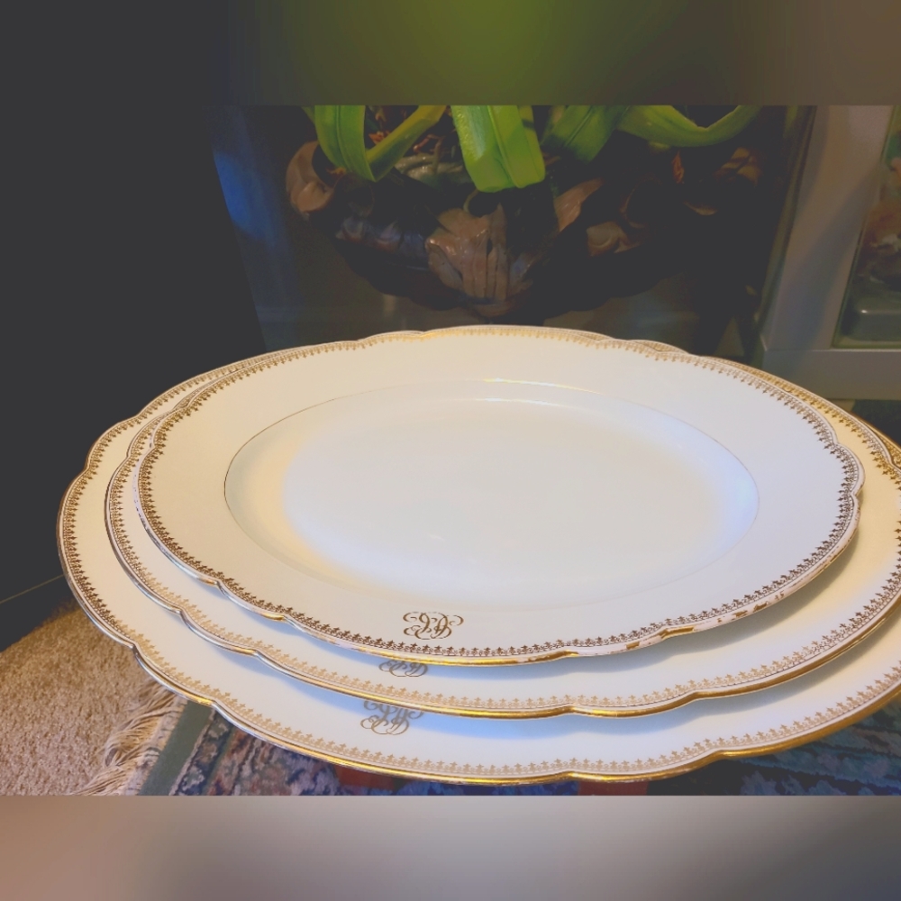 Gilman collamore Plates set of 3